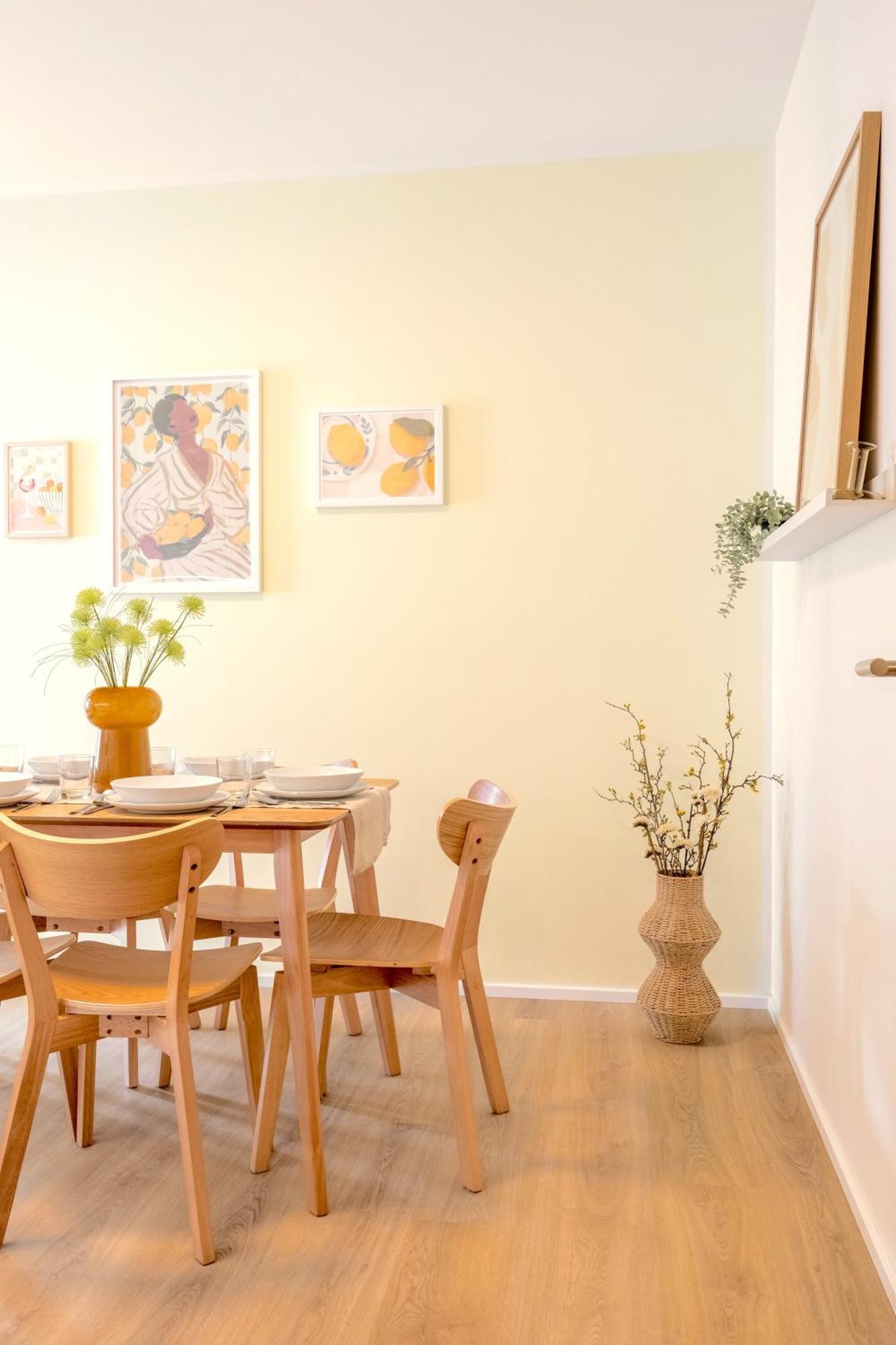 Bright 2Br - 4Th Floor, Balcony, Free Parking By Gravity Pragueアパートメント エクステリア 写真