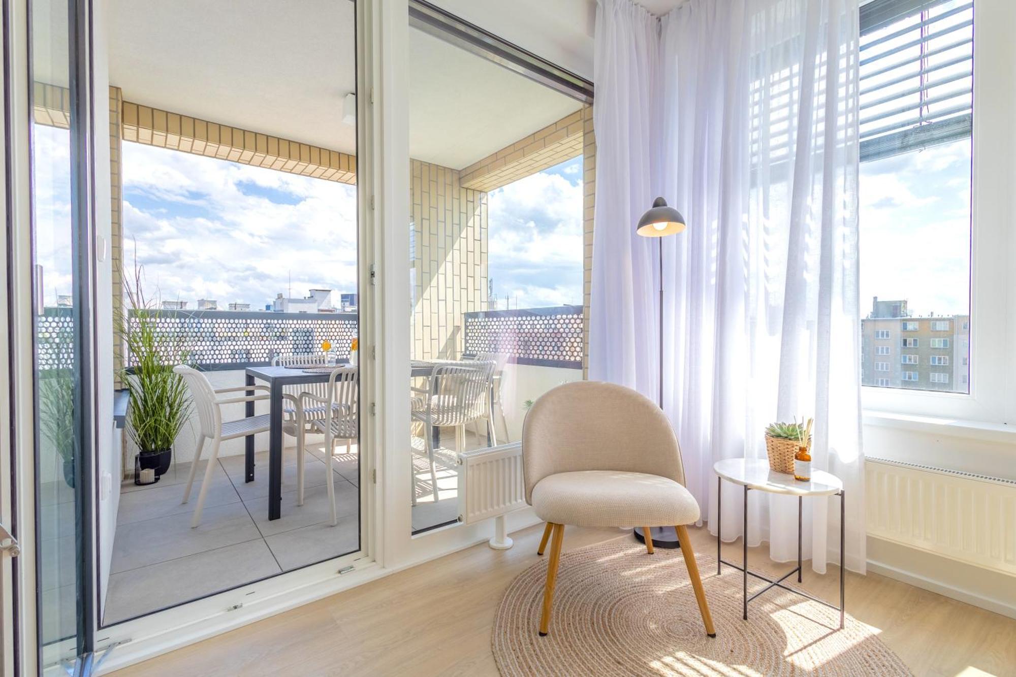 Bright 2Br - 4Th Floor, Balcony, Free Parking By Gravity Pragueアパートメント エクステリア 写真